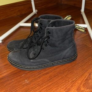 Dr. Martens Shoreditch Ladies Size 6uk & US. 8. hole canvas hi-tops. Black